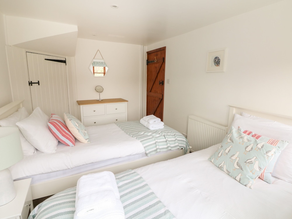 Looe Vacations - Erin Cottage - Property Image 5