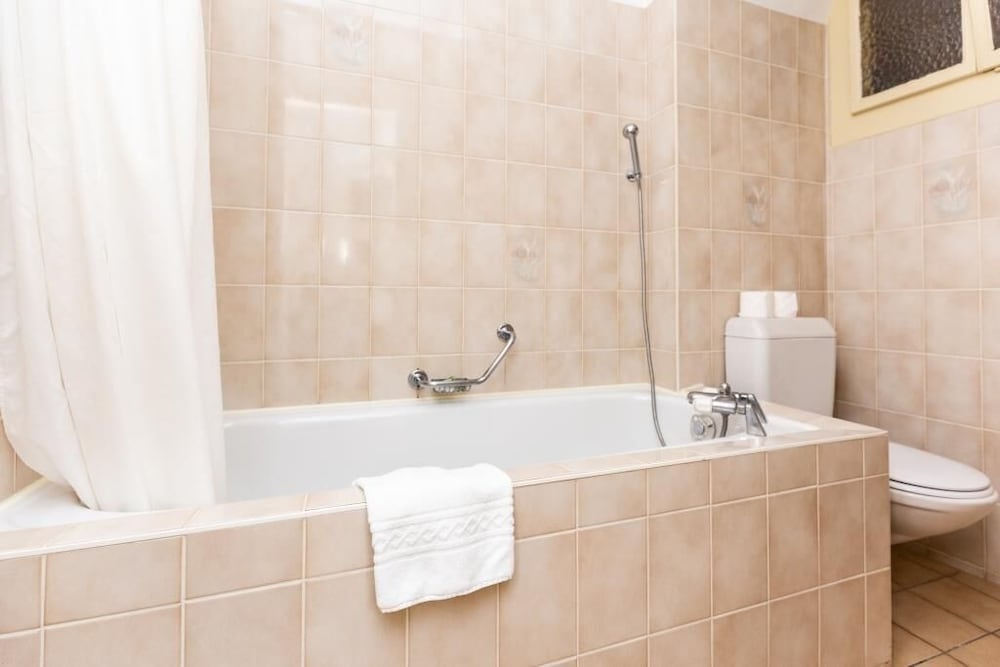 Montreux Vacations - J5 Hotels Helvetie Montreux - Property Image 1