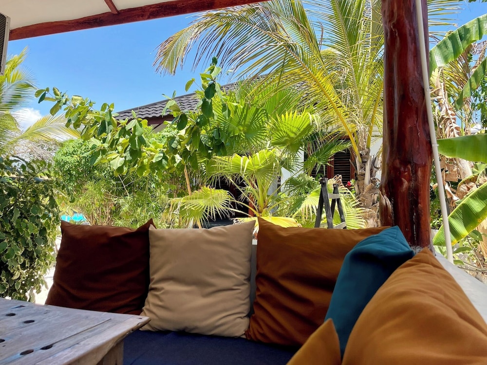 Baobab Bungalows