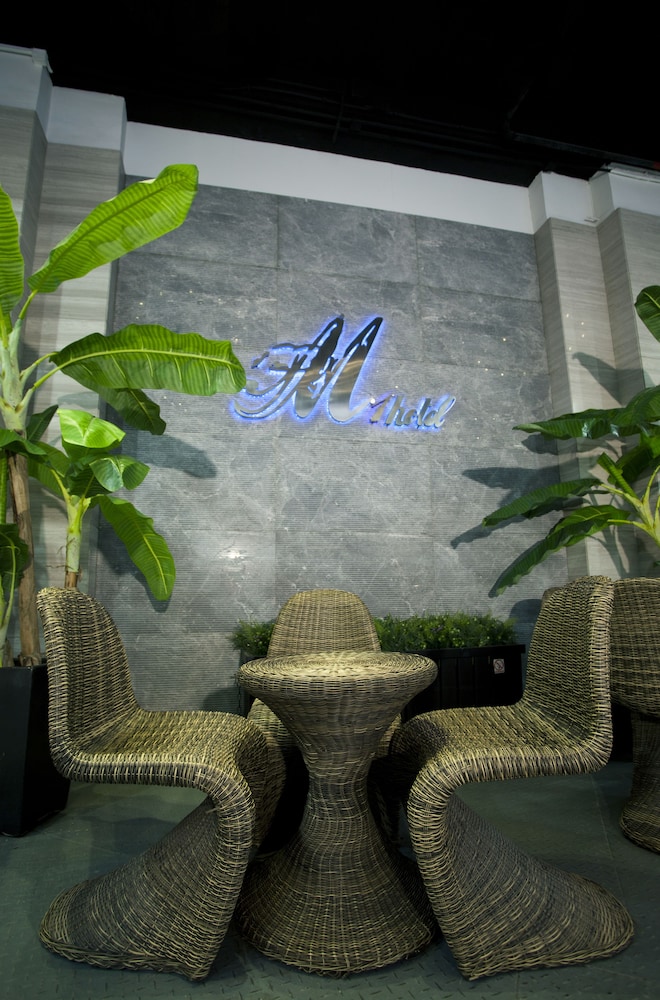 M1 Yau Ma Tei Hotel