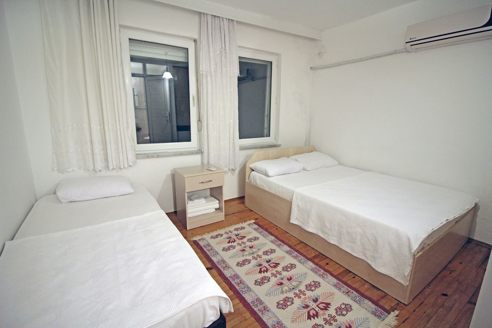 Bozcaada Akdeniz Pansiyon view 5