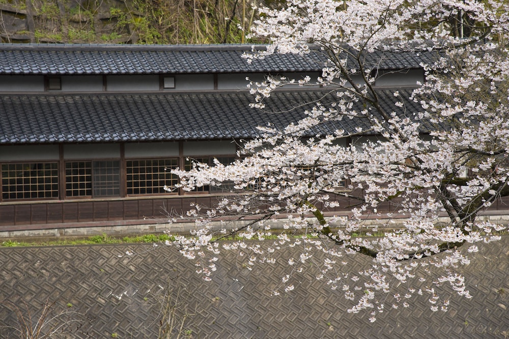 Yamada Spa GENENROU