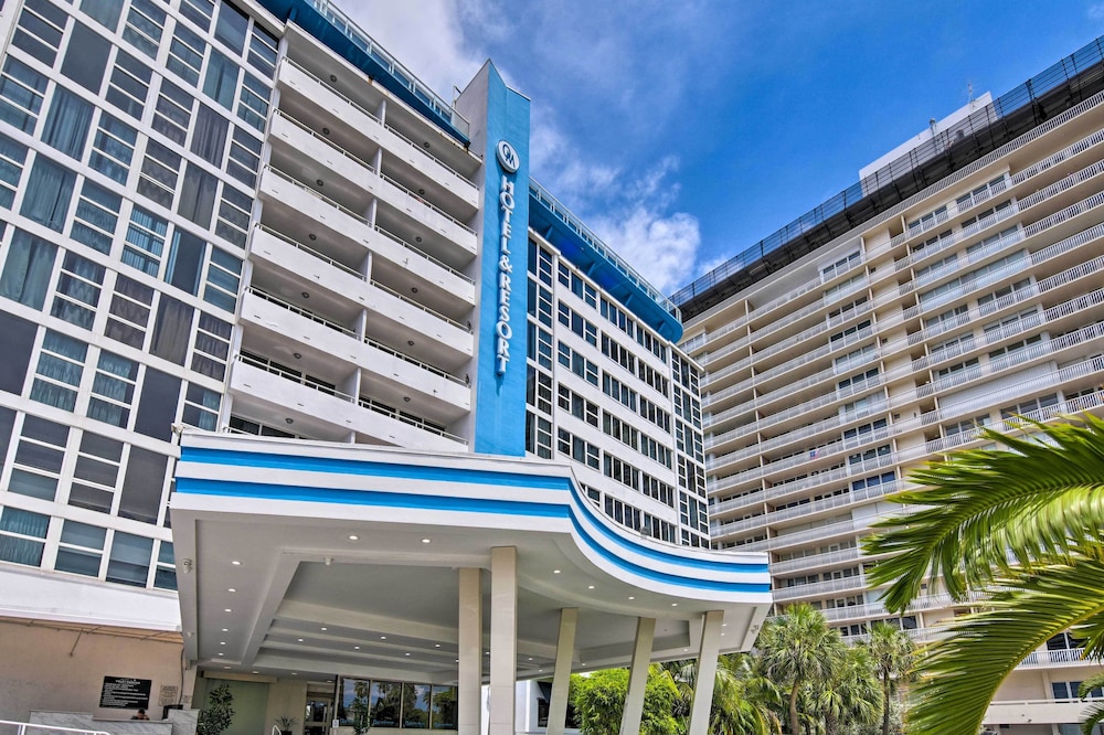 Oceanfront Luxury Renovated Resort Getaway! view 3