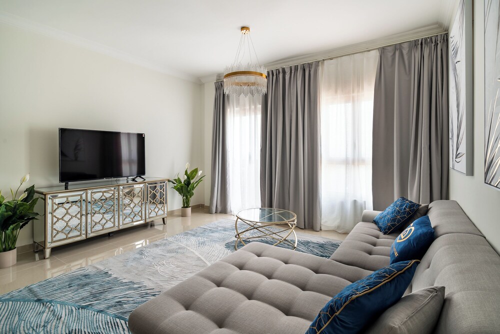 SIMPLY COMFORT Amazing BeachFront Apartments near Atlantis Waterpark