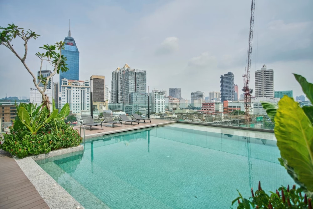 Platinum Quill Apartments Residences