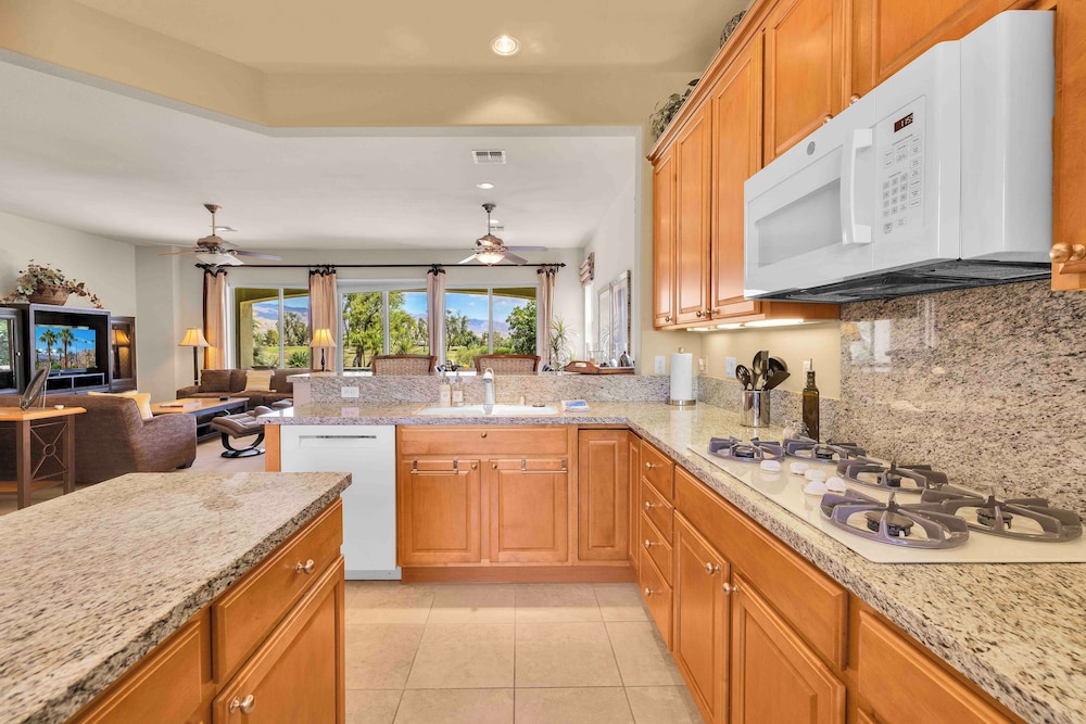 Desert Fairway Oasis