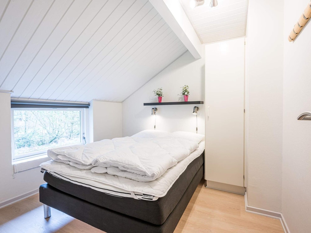 8 Person Holiday Home in Oksbol view 4