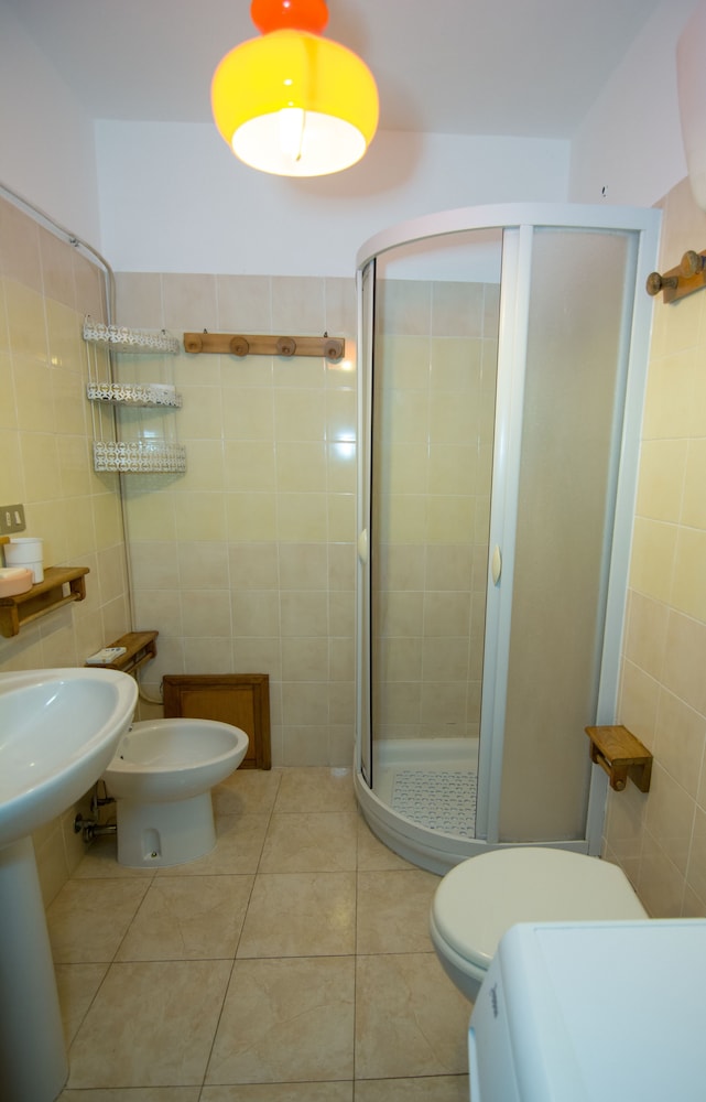 Casa Dentice en Alghero — bathroom