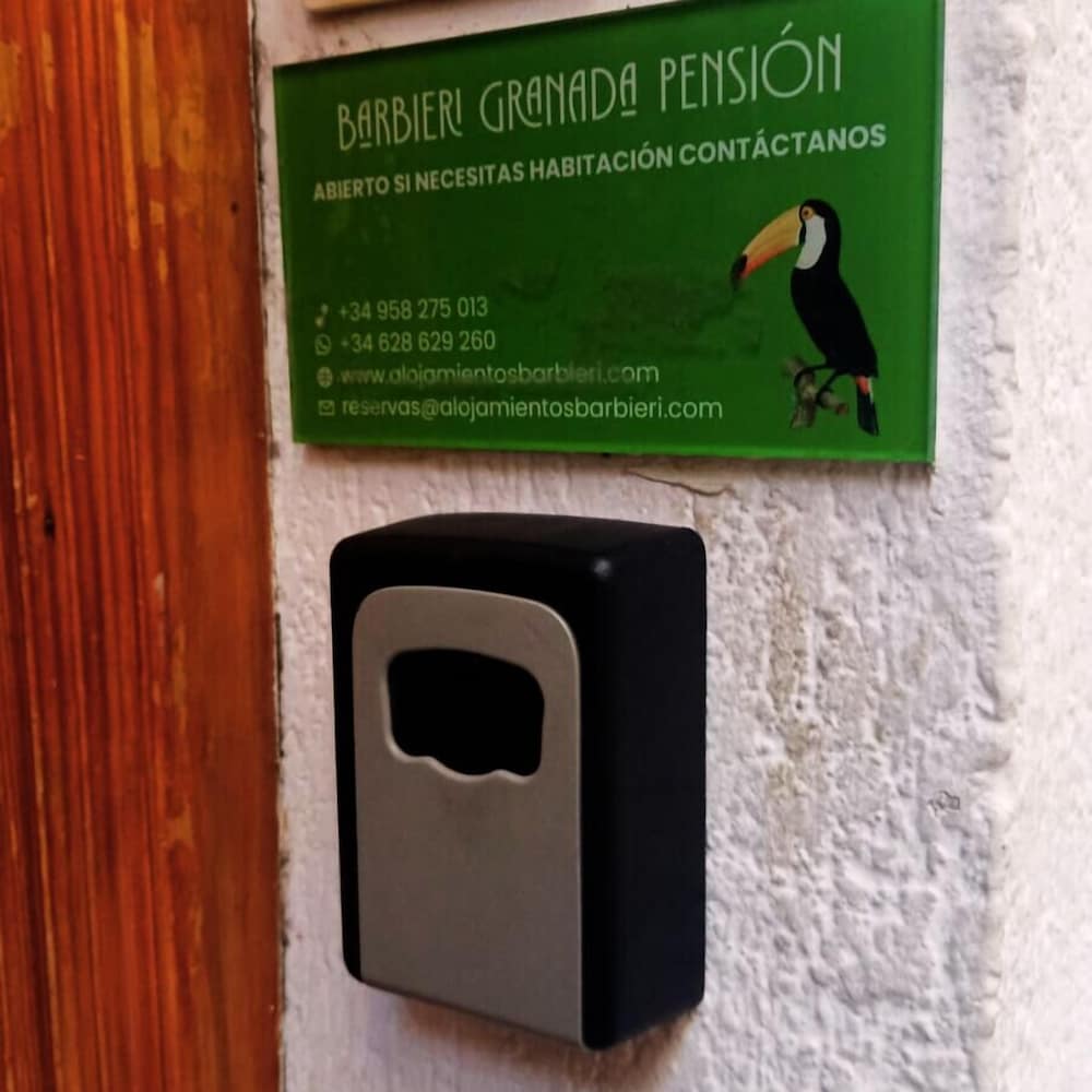 Barbieri Granada Pensión