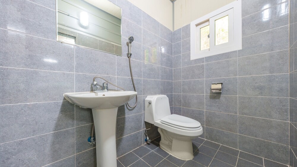 Gyeongju Ain Kids Pool Villa
