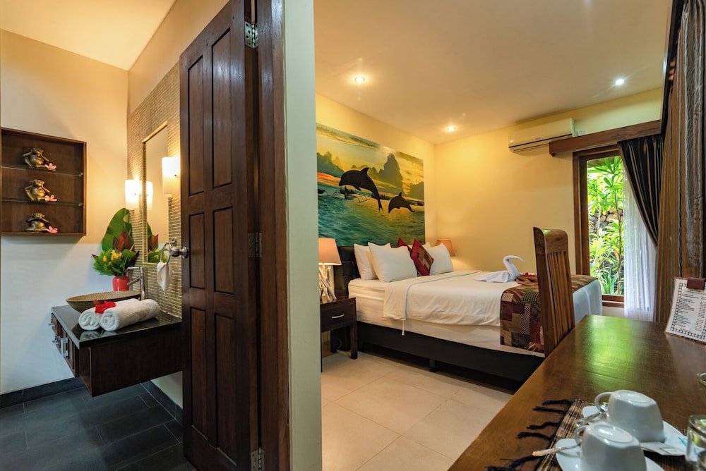 Alamanda Lovina Resort