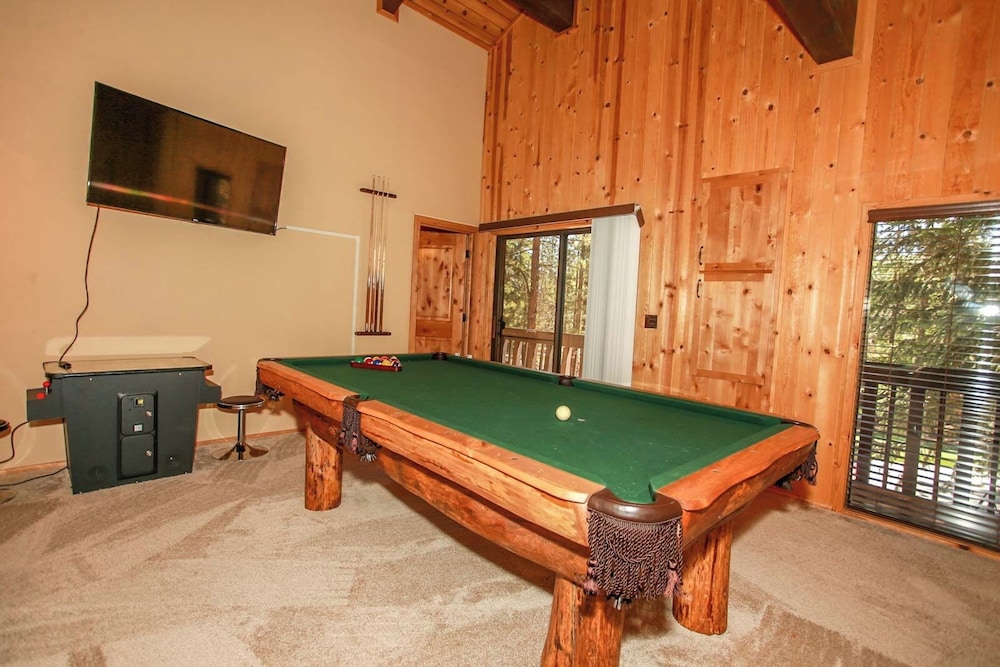 Summit Lodge 1