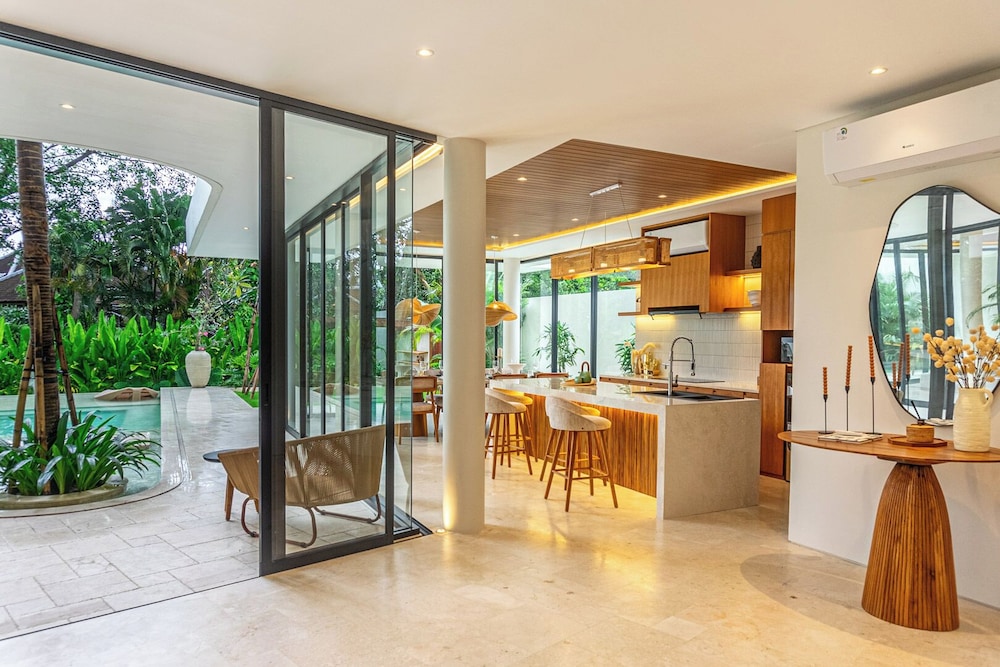 Villa Casa La Brisa by RPM