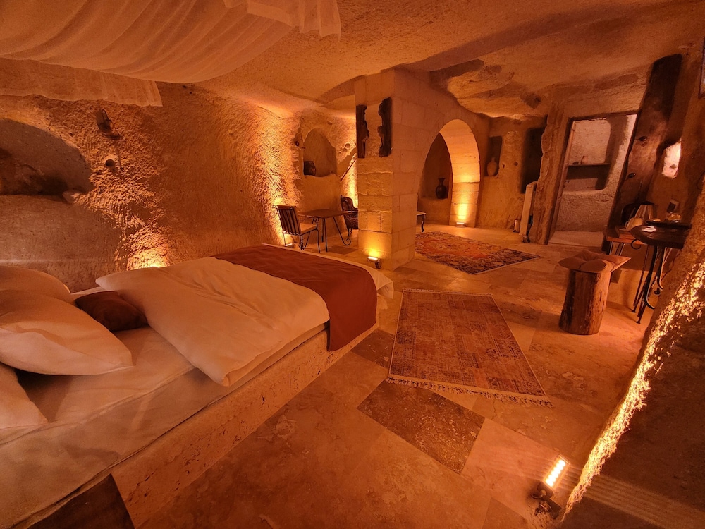 LA DİAS CAVE CAPPADOCİA