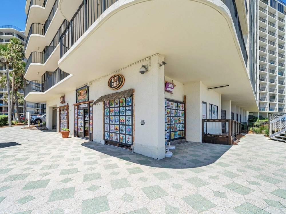 Windward 408 at Edgewater