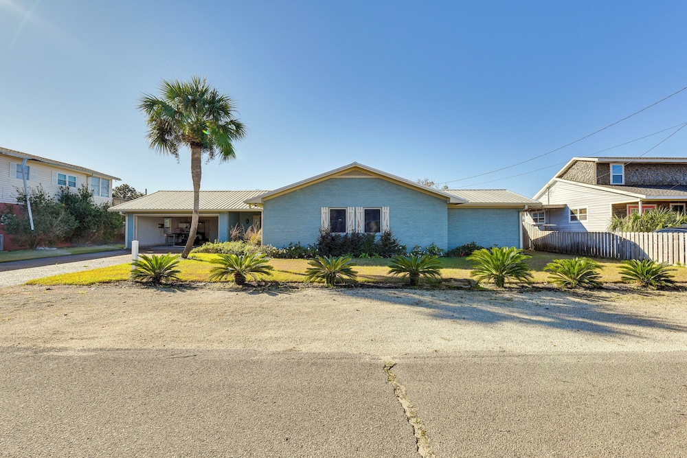 Walk to Gulf: Tranquil Home w/ Yard in Pcb!