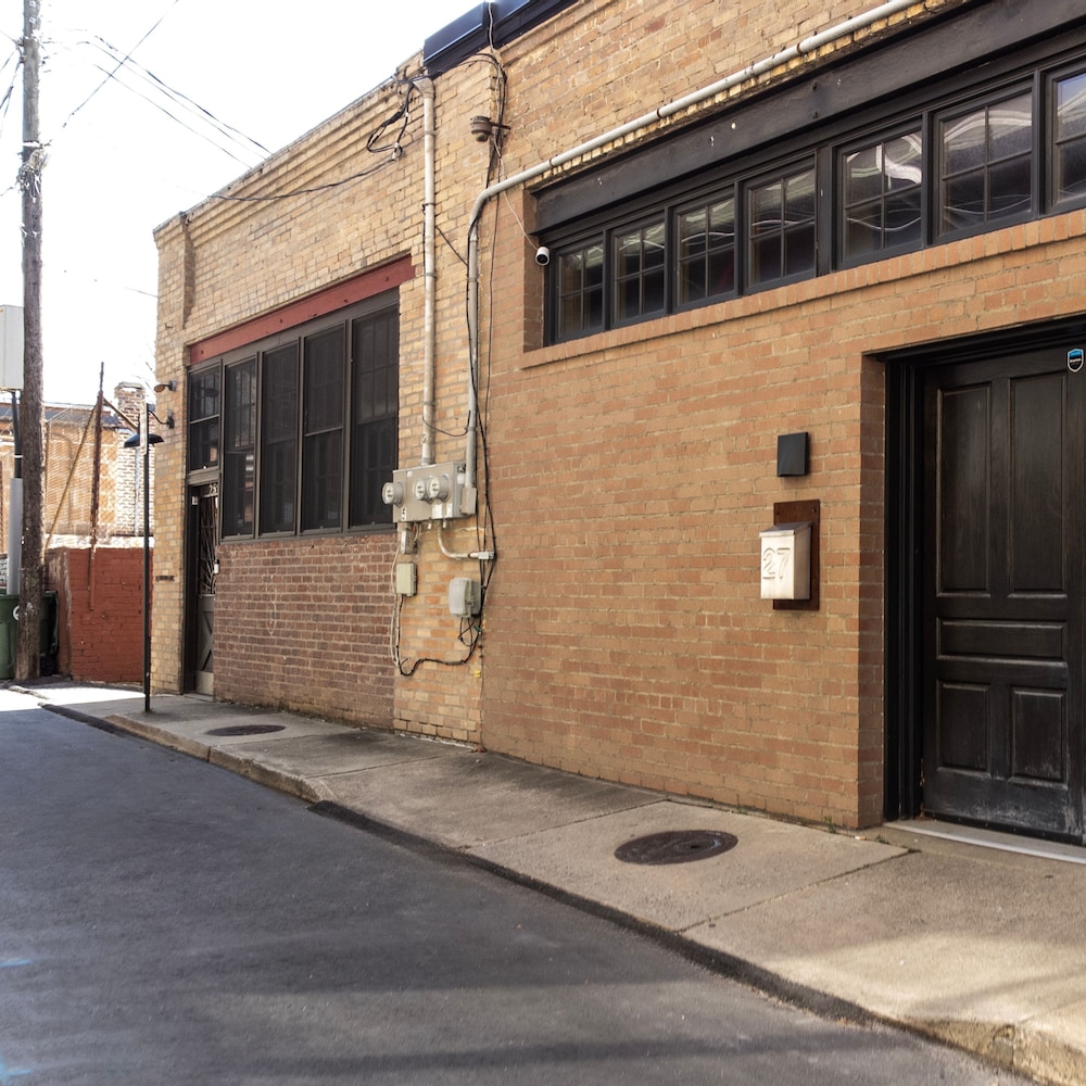 Wolf Den Loft Downtown AVL