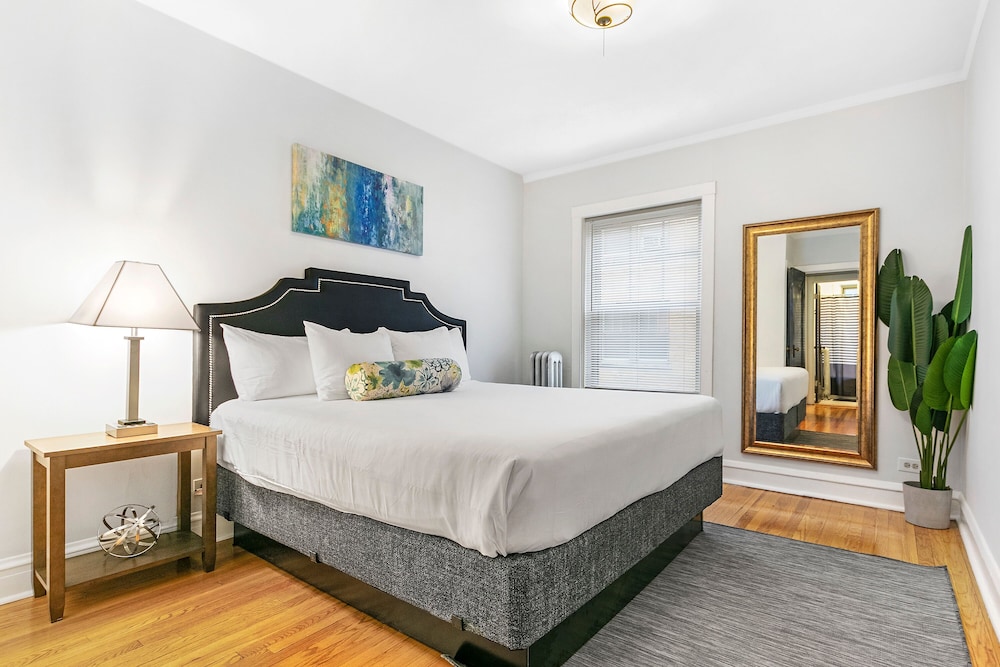 Cozy Getaway 1BR Apt - Mfield E2