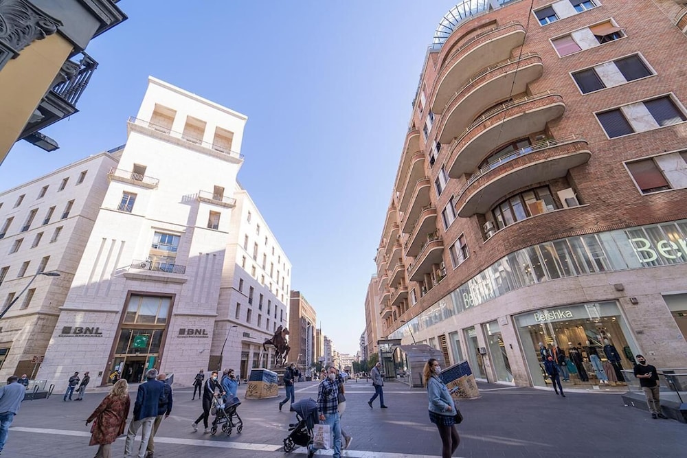 Le 4 Stagioni Dante H Napoli Centro by ClaPa Group Dislocated Hospitality