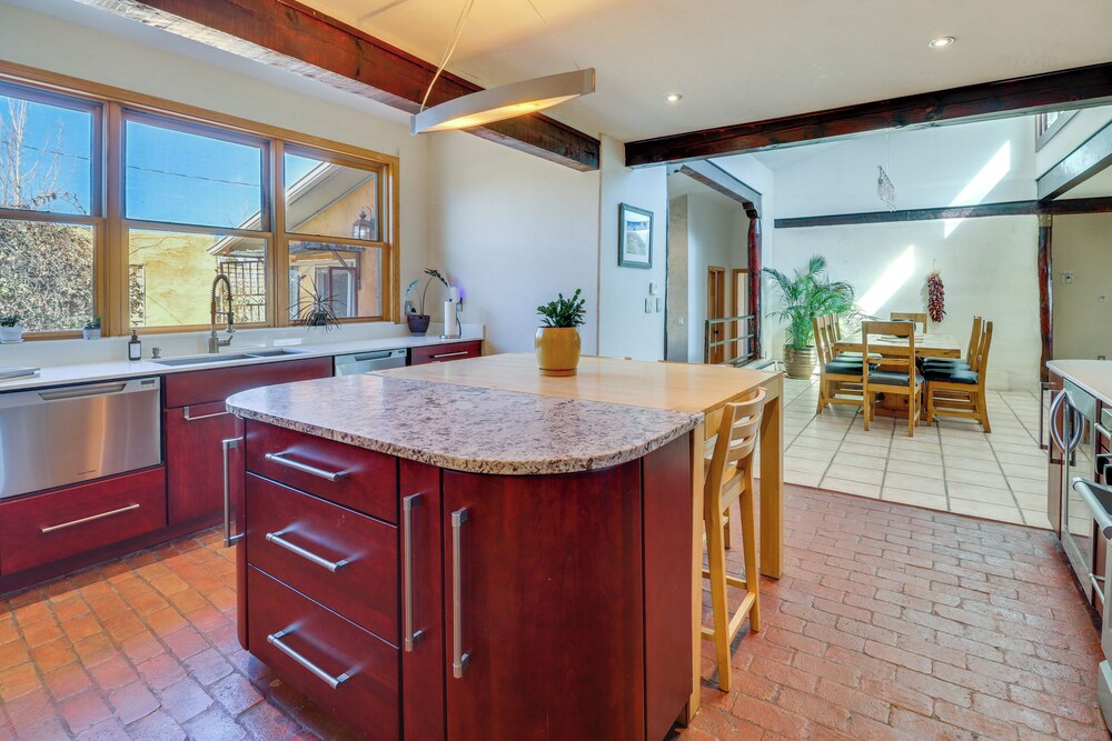 Spacious Mtn-view Gem in Corrales!