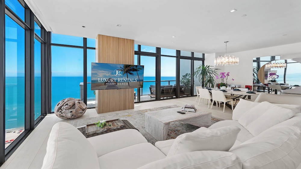 Luxury Vacation Rentals in South Beach by LRMB