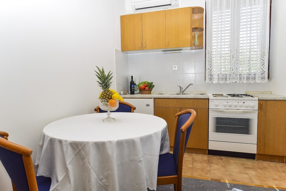 Studio Dara Apartment A1 view 2
