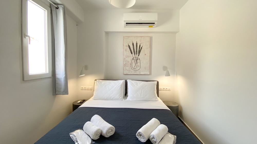 Amperian Mykonos Suites & Villas
