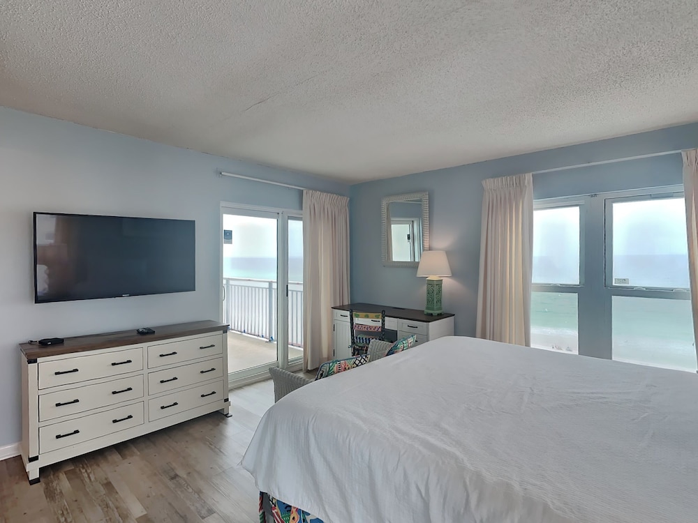 Emerald Isle #700 by Southern Vacation Rentals
