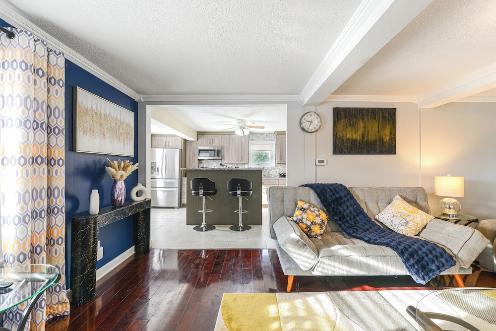 Home Near Skiing & Downtown Worcester
