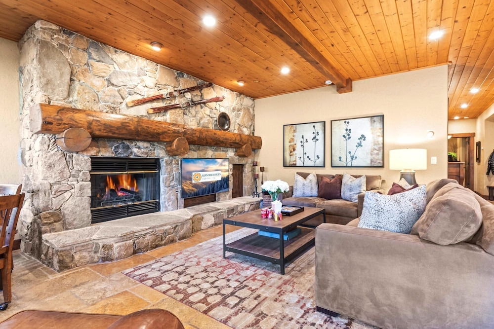 Deer Valley Bct-501 Hot Tub KBM Resorts