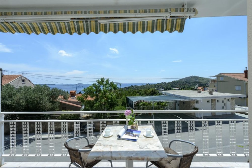 Apartments Botica