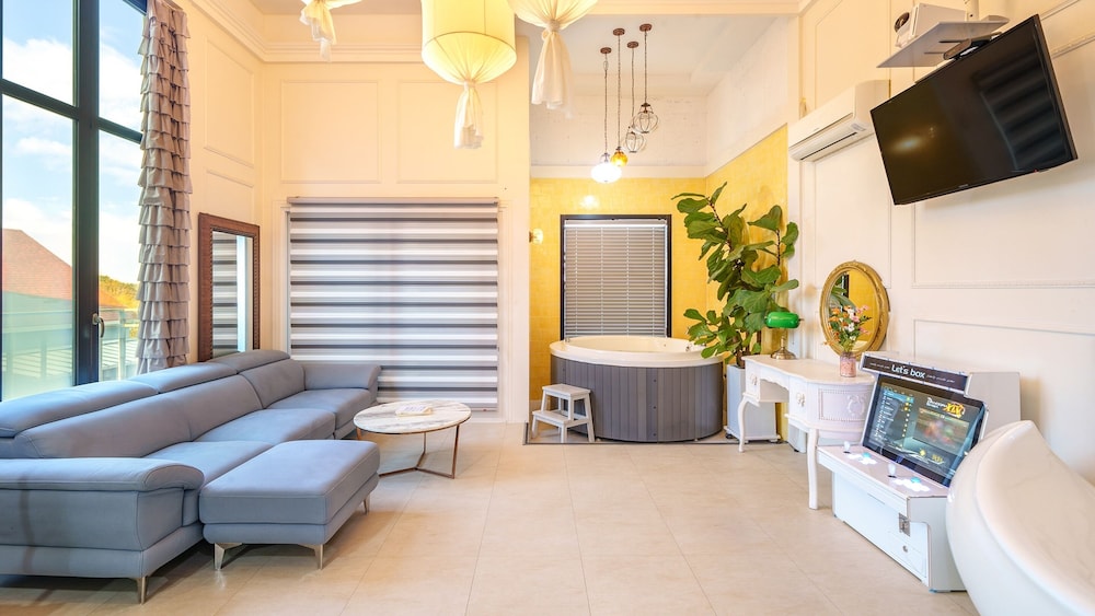 Gyeongju 20th Street Spa Pension
