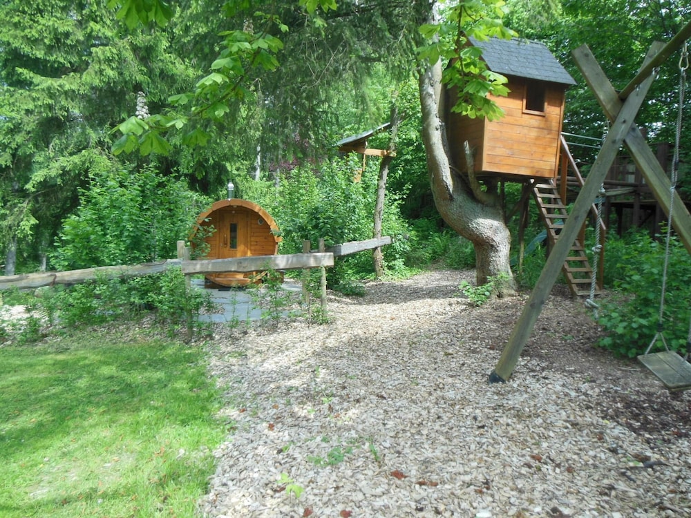 Photo 12
