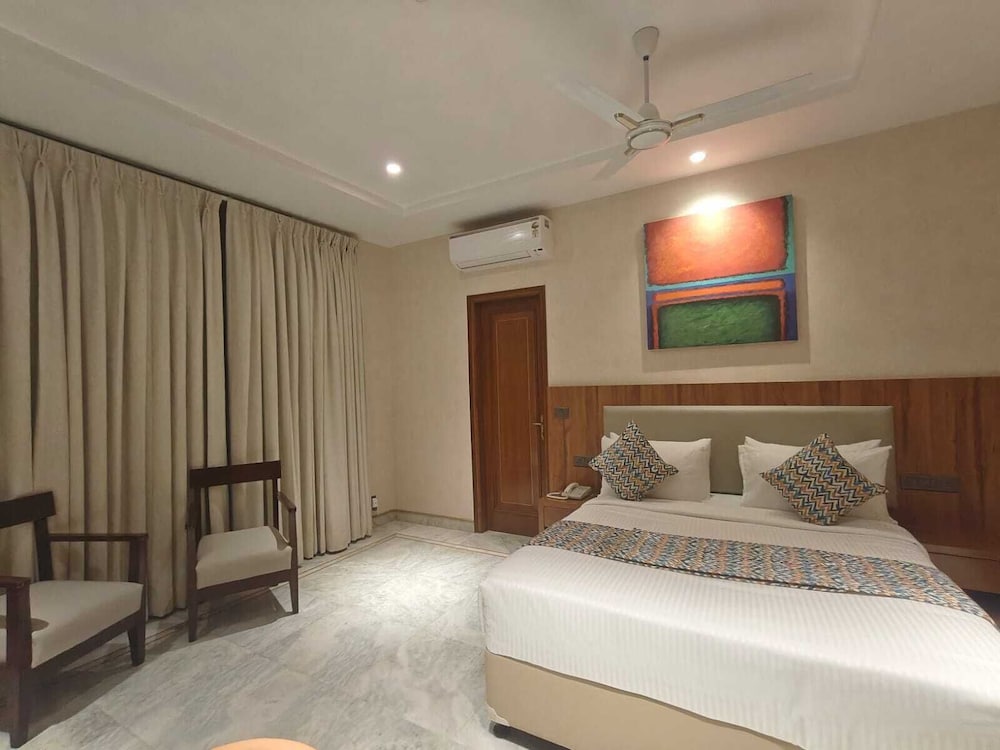 Bluestone Prime by The Cosy Hotels