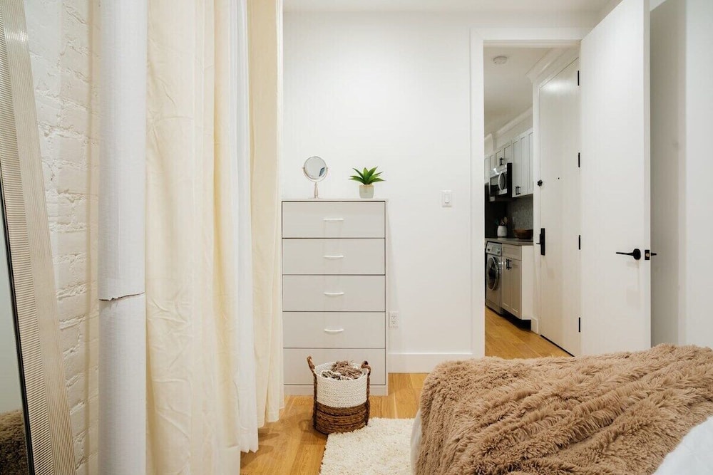 1288 UES Apartments