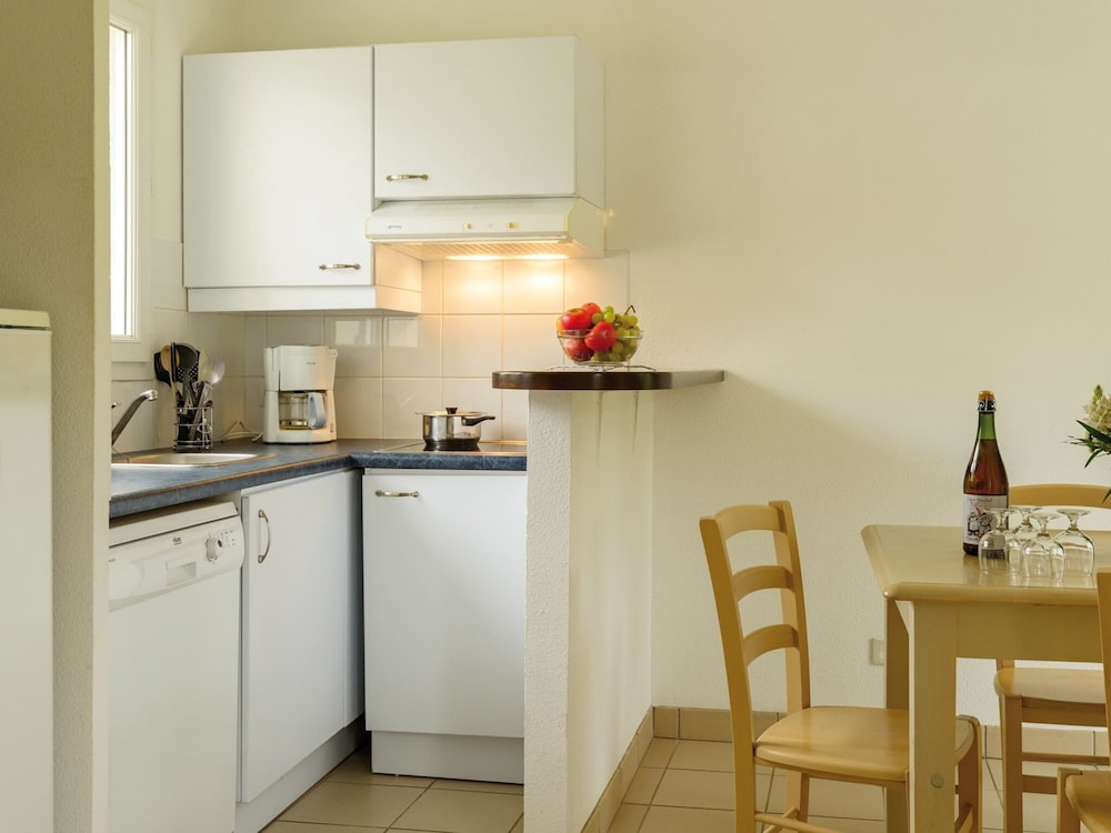 Pleasant Breton Holiday Home Near the bay of Douarnenez