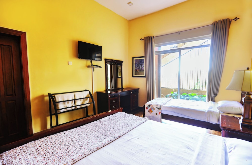 Yoho Villa Acacia