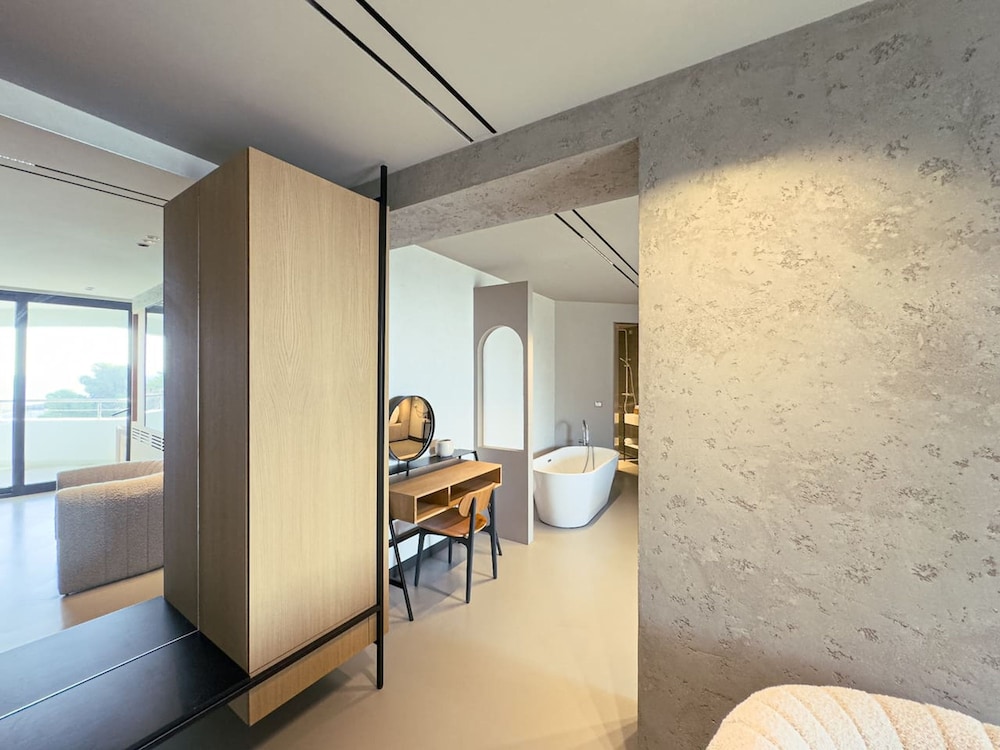 Zins Luxury Room 04 in Durr s