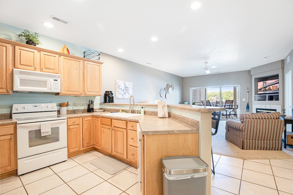 Experience Lakeside Living at Its Finest: Stunning Views and Prime Location!