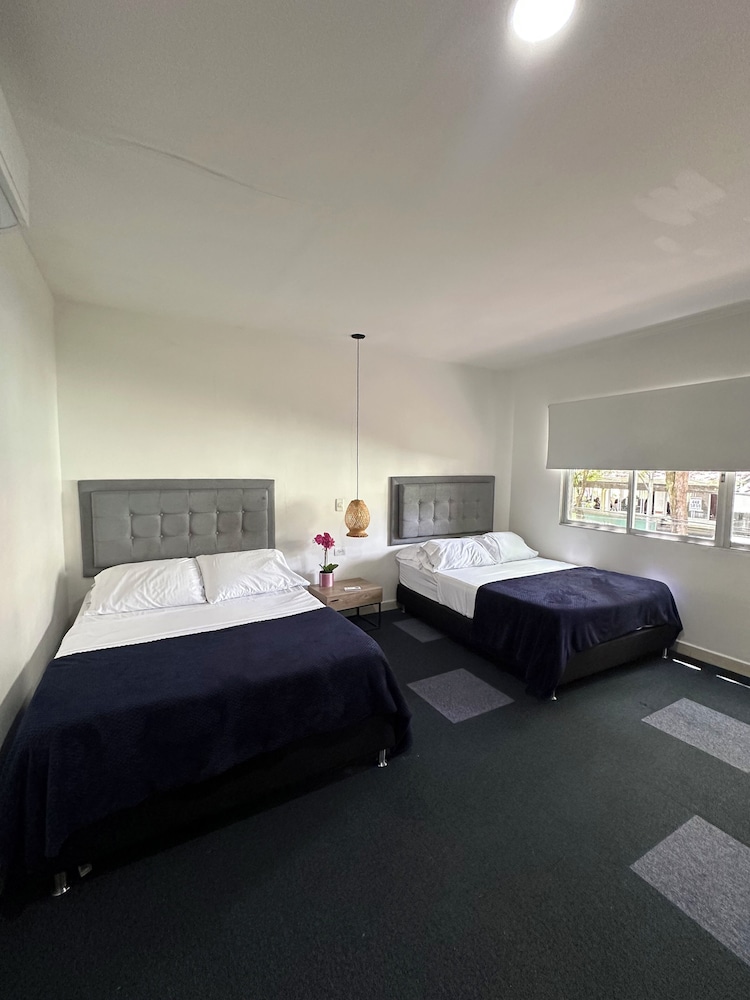APARTA HOTEL PROVENZA