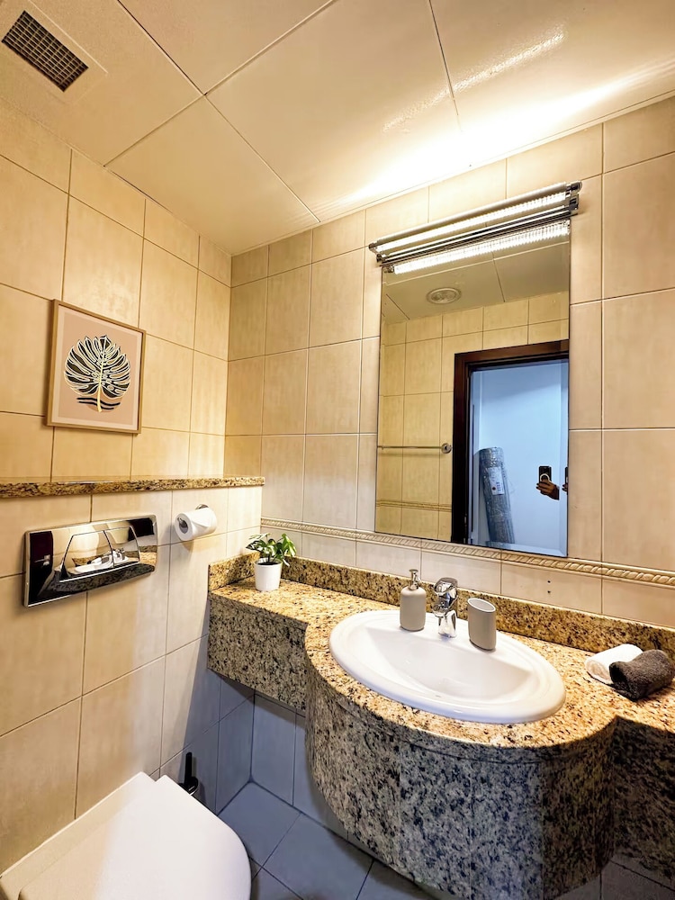 2BR Luxury Apartment Sea View
