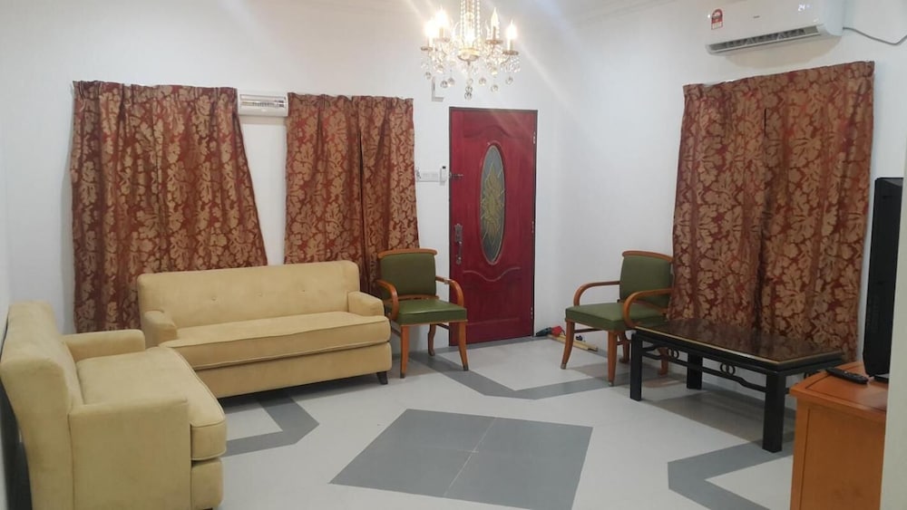 Mri Homestay Sg Buloh - 2 Br House With Centralised Private Pool photo 7