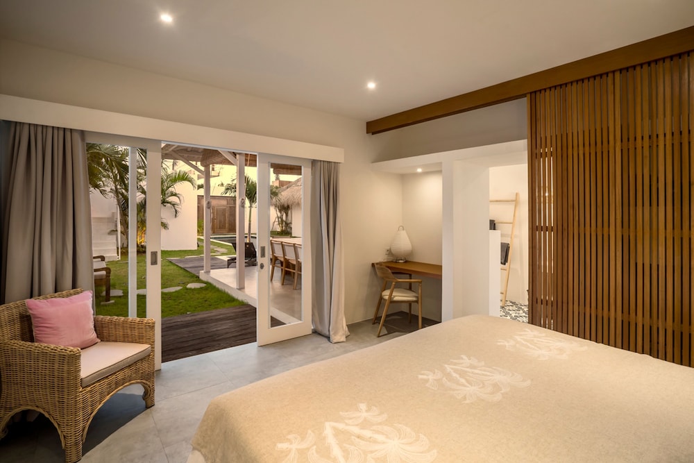 Villa Makena by Alfred in Bali - Stunning Tropical 6BD Villa Near the Beach