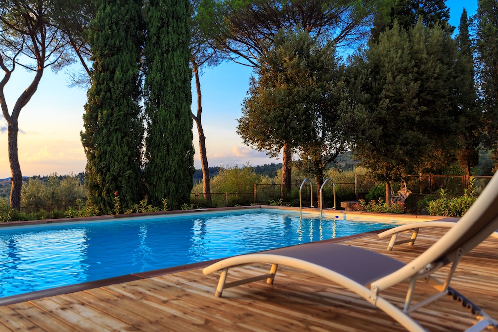 Stefano Resort