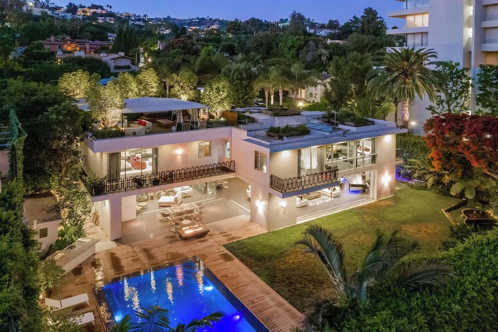 Alta Royale - Exquisite Designer Retreat Near Soho House & Rodeo Drive