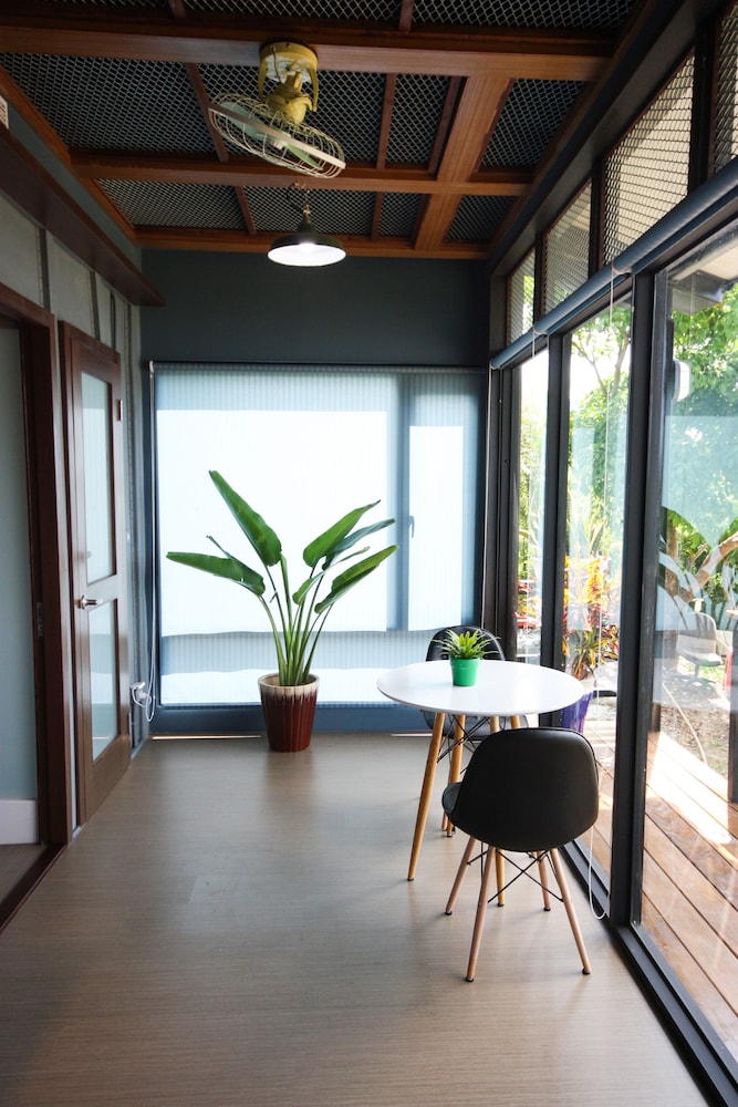 Cape 42 Hostel III
