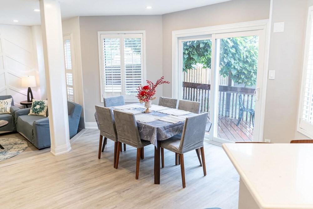 Family Lounge 4BR Crib Patio BBQ