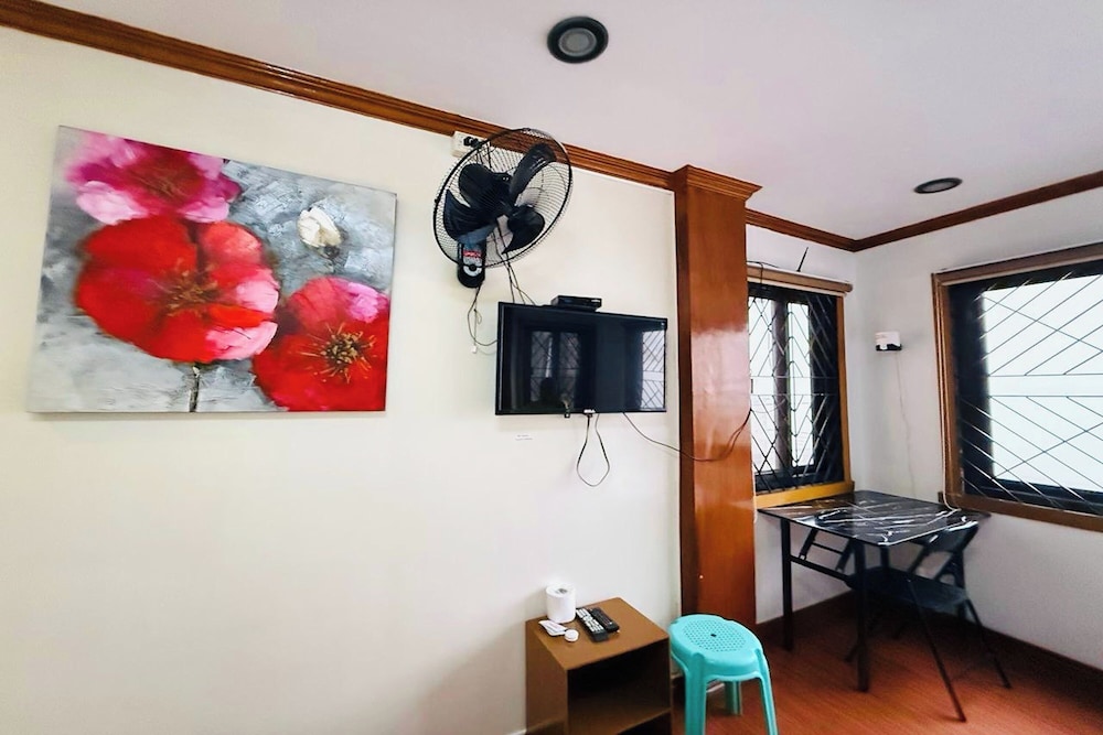 Mountain Transient Lodge