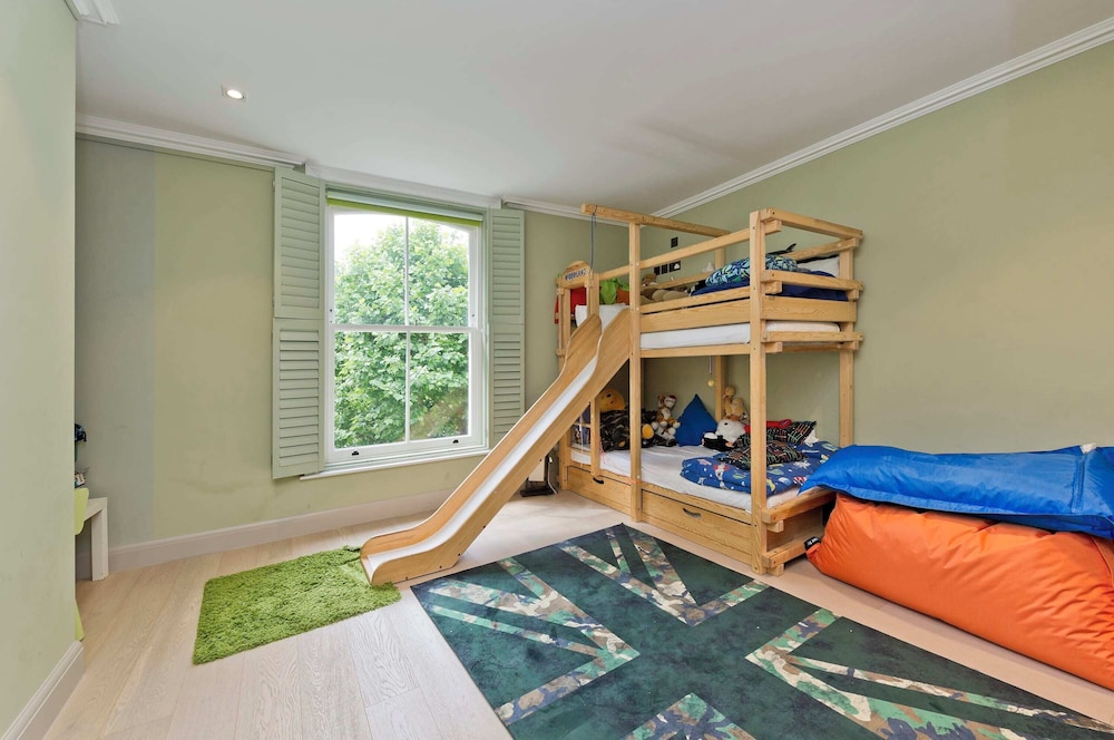 7bed Notting Hill W/garden, Games Room & Parking