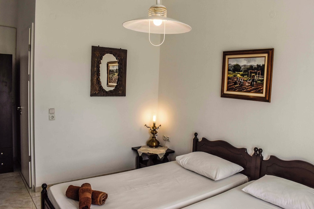 Skiathos Holiday House